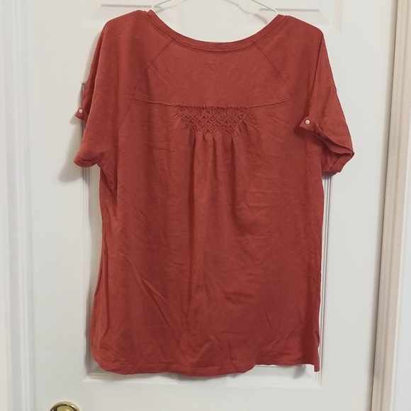 T shirt - Picture 2 of 4